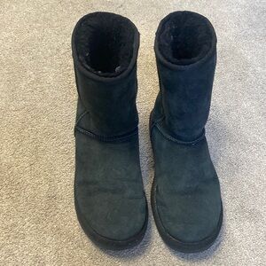 UGG Black Sherpa Lined Classic Short Boots Size 9